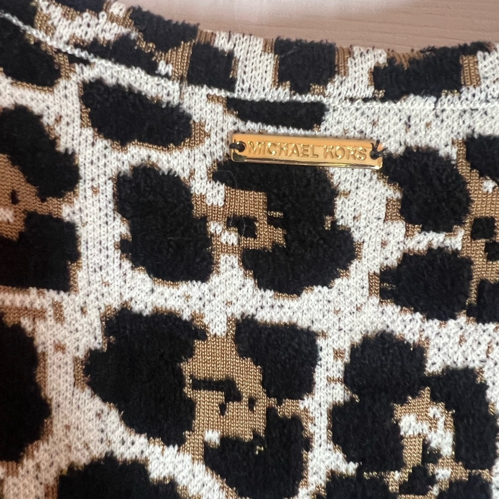 Micheal Kris, size S, animal print color